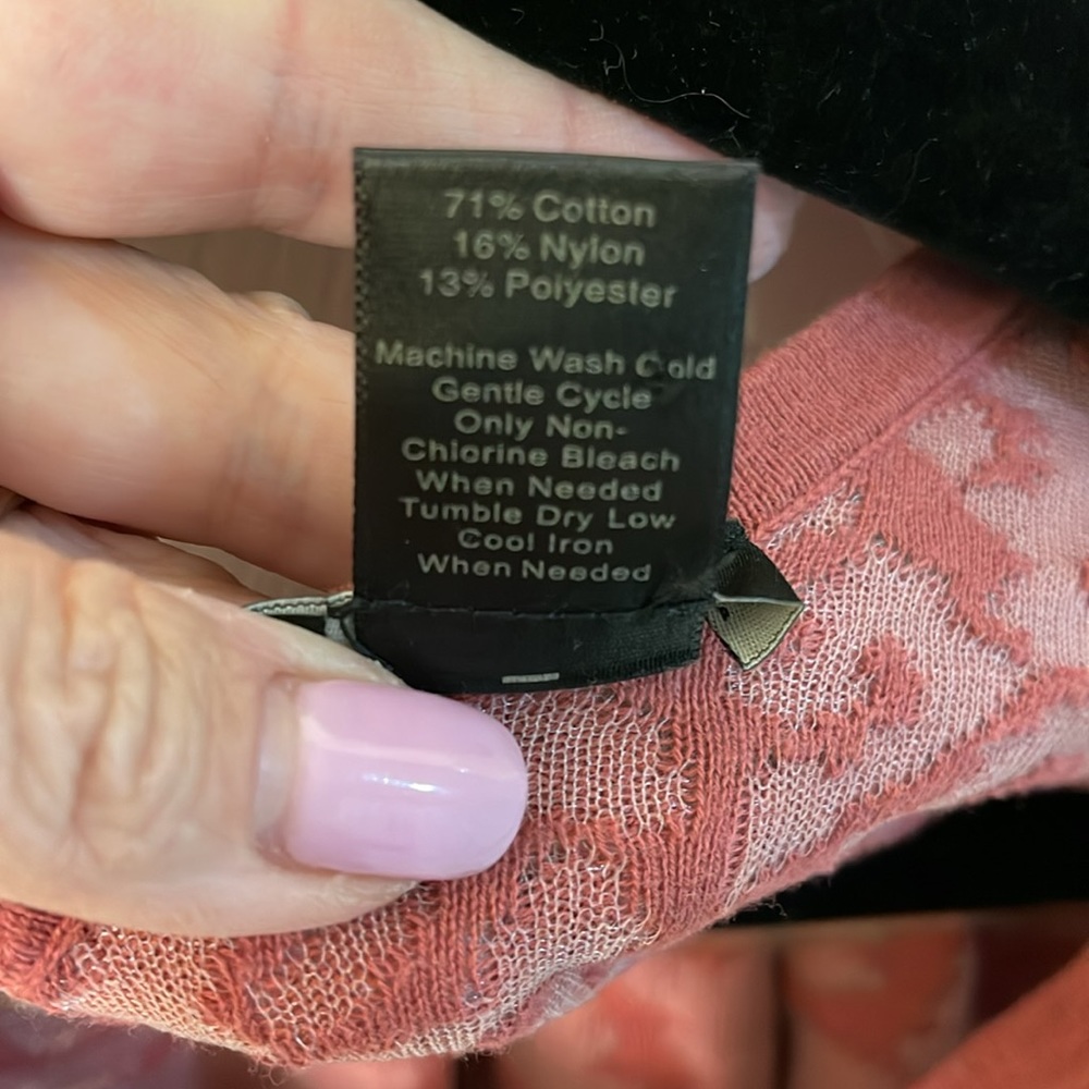 Ann Taylor Factory Pink Patterned Top - Picture 4 of 5